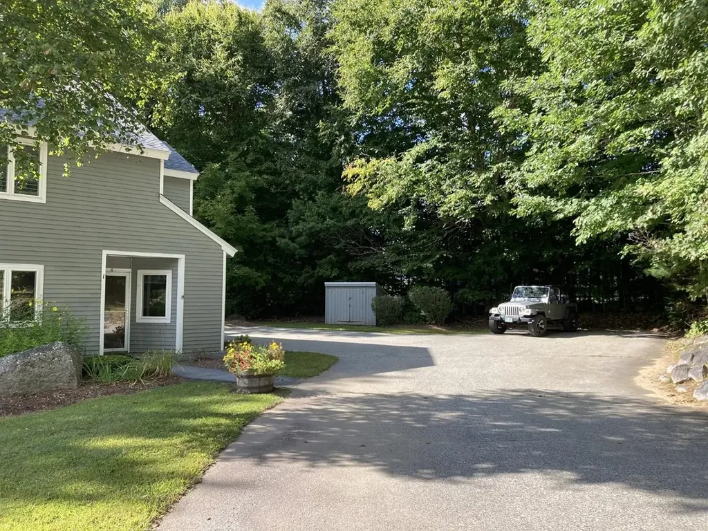 44 Mountain River Avenue Thornton NH 03285