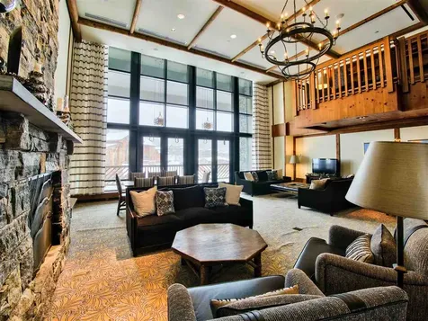 7412 Mountain Road Stowe VT 05672