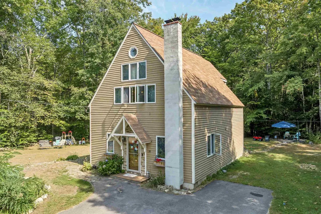 20 Fox Road Middleton NH 03887