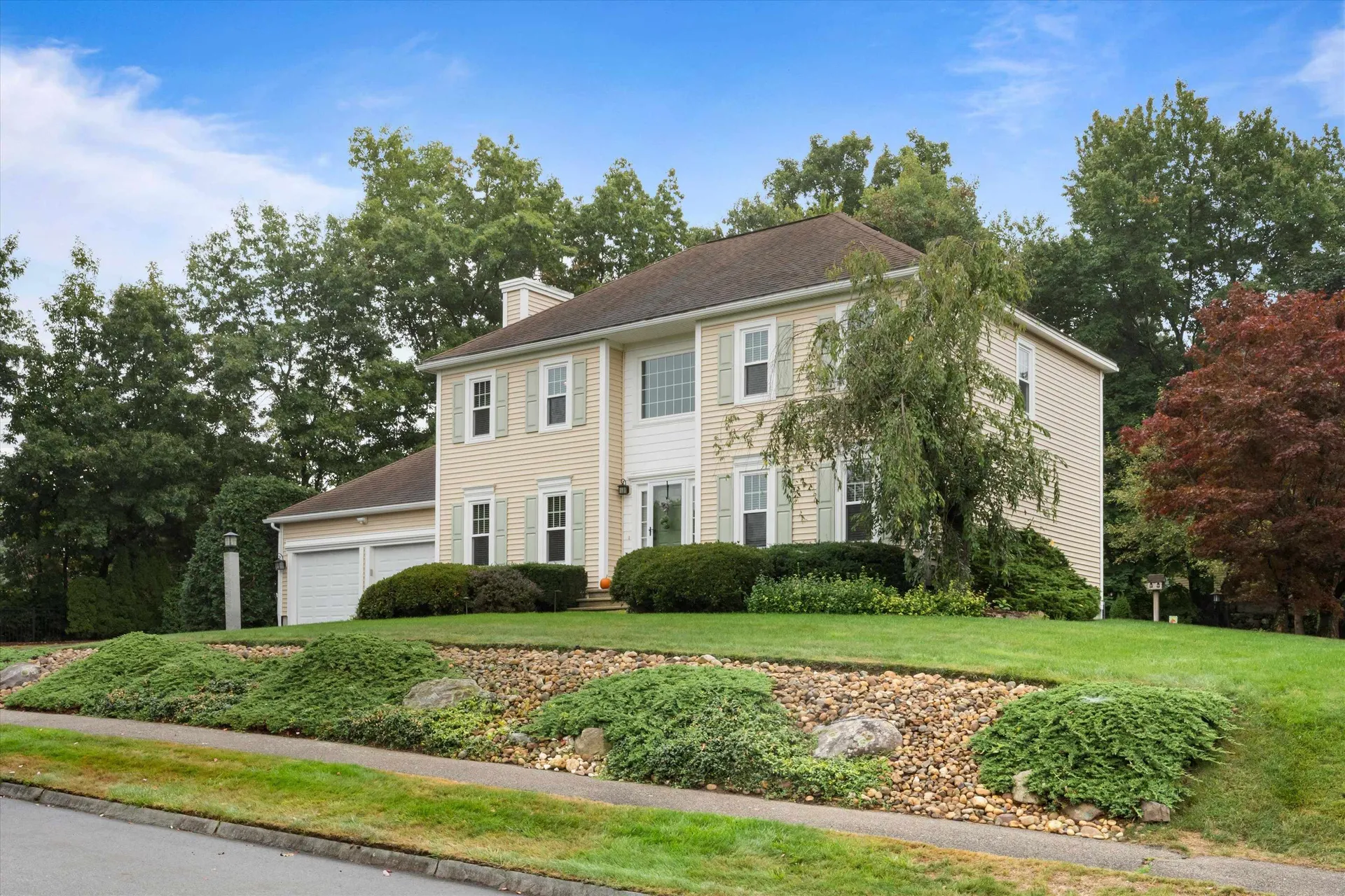 49 Monica Drive Nashua NH 03062