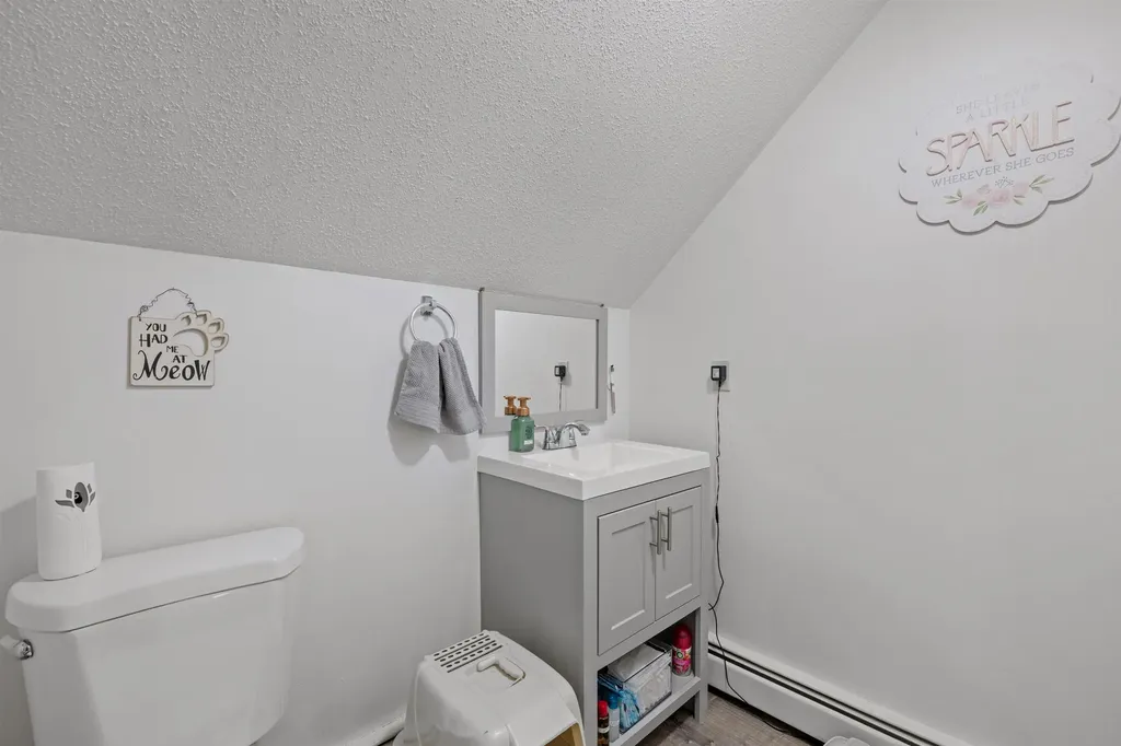 38 Duffy Street Franklin NH 03235