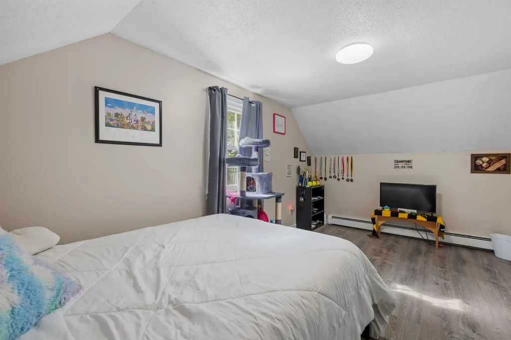38 Duffy Street Franklin NH 03235
