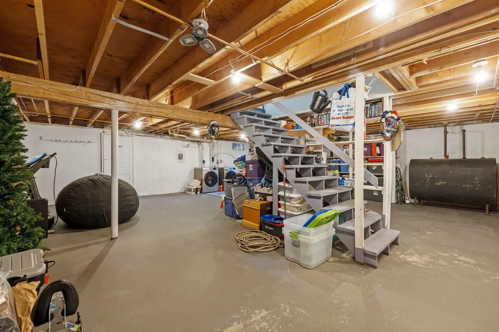 38 Duffy Street Franklin NH 03235