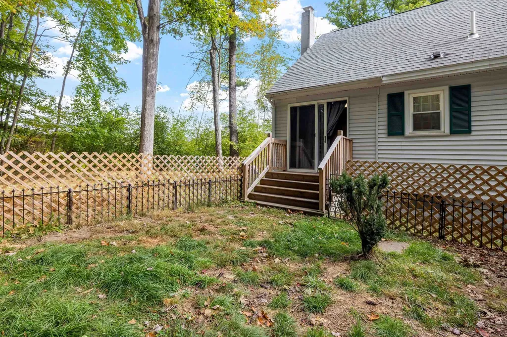 38 Duffy Street Franklin NH 03235