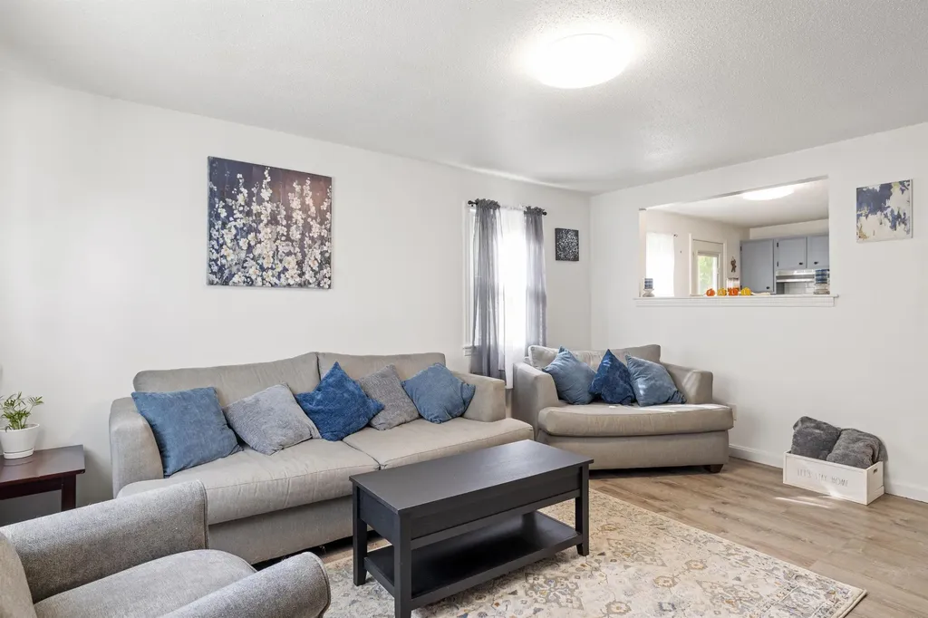 38 Duffy Street Franklin NH 03235