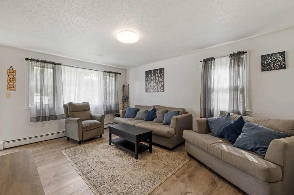 38 Duffy Street Franklin NH 03235