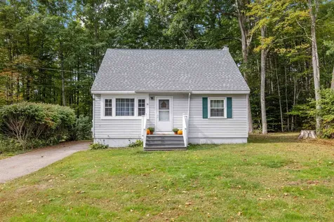 38 Duffy Street Franklin NH 03235