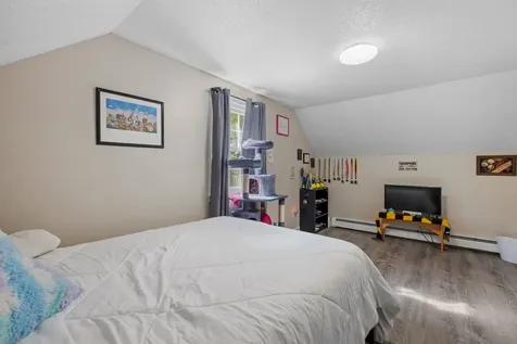 38 Duffy Street Franklin NH 03235