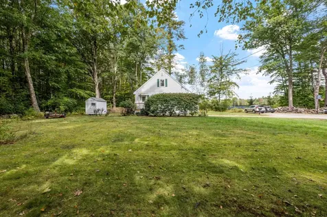 38 Duffy Street Franklin NH 03235