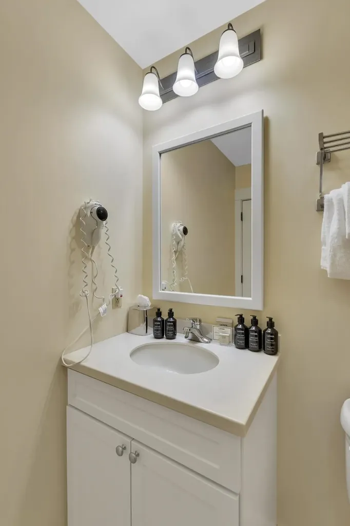 418 Q2 Jackson Gore Inn Ludlow VT 05149