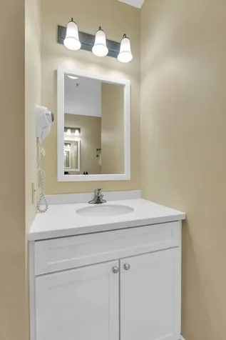 418 Q2 Jackson Gore Inn Ludlow VT 05149