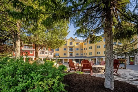 418 Q2 Jackson Gore Inn Ludlow VT 05149