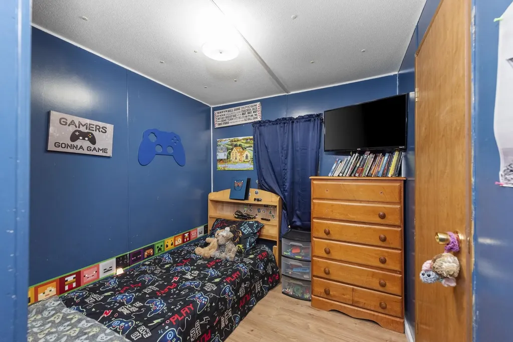 12 Shirley's Way Plymouth NH 03264