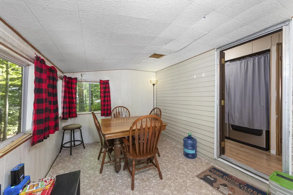 12 Shirley's Way Plymouth NH 03264