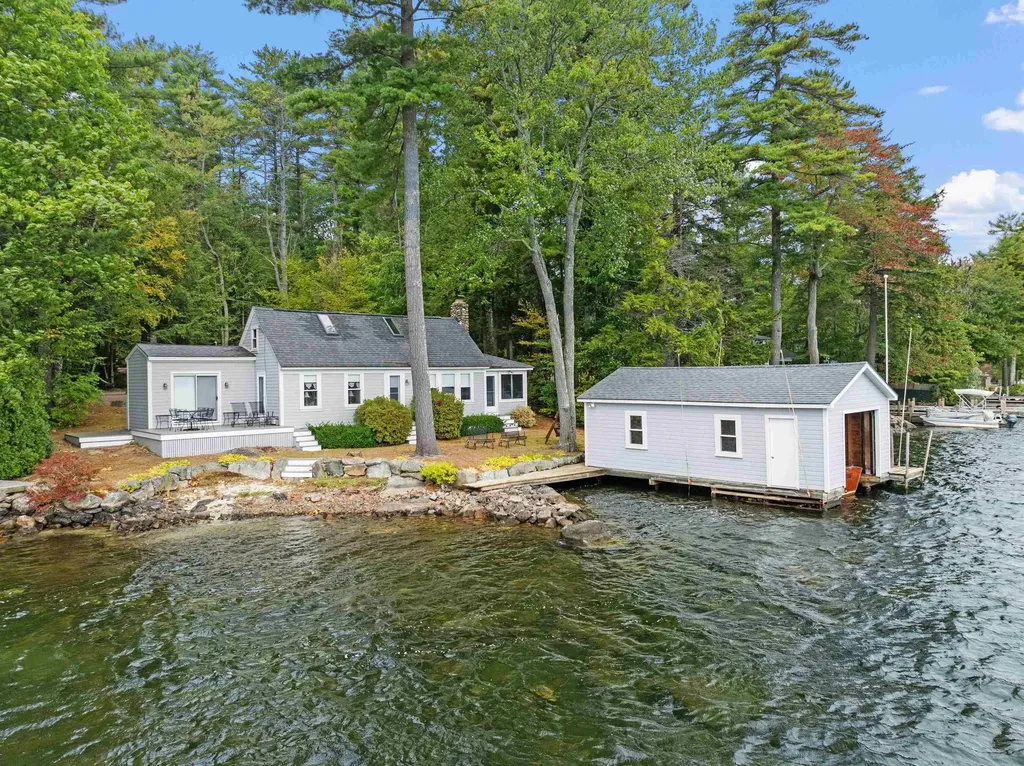 63 Varney Point Road Right Gilford NH 03249