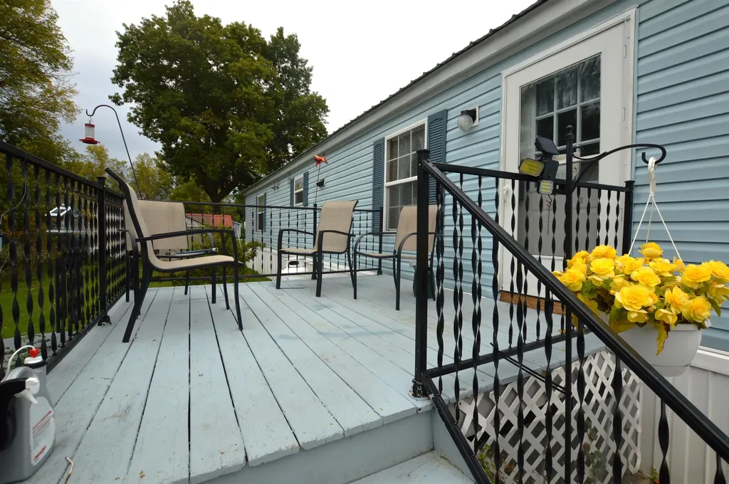 323 Penny Lane Shelburne VT 05482