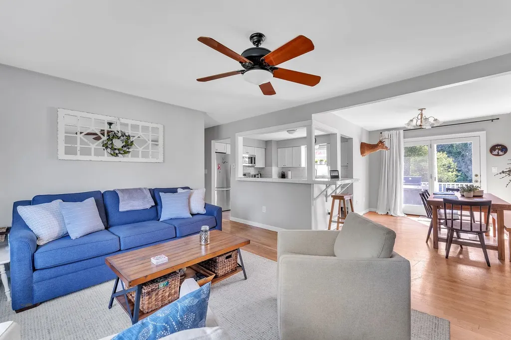 782 Falls Road Shelburne VT 05482