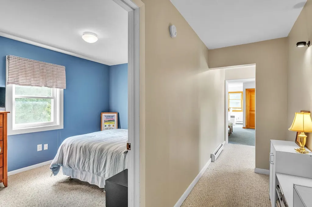 782 Falls Road Shelburne VT 05482