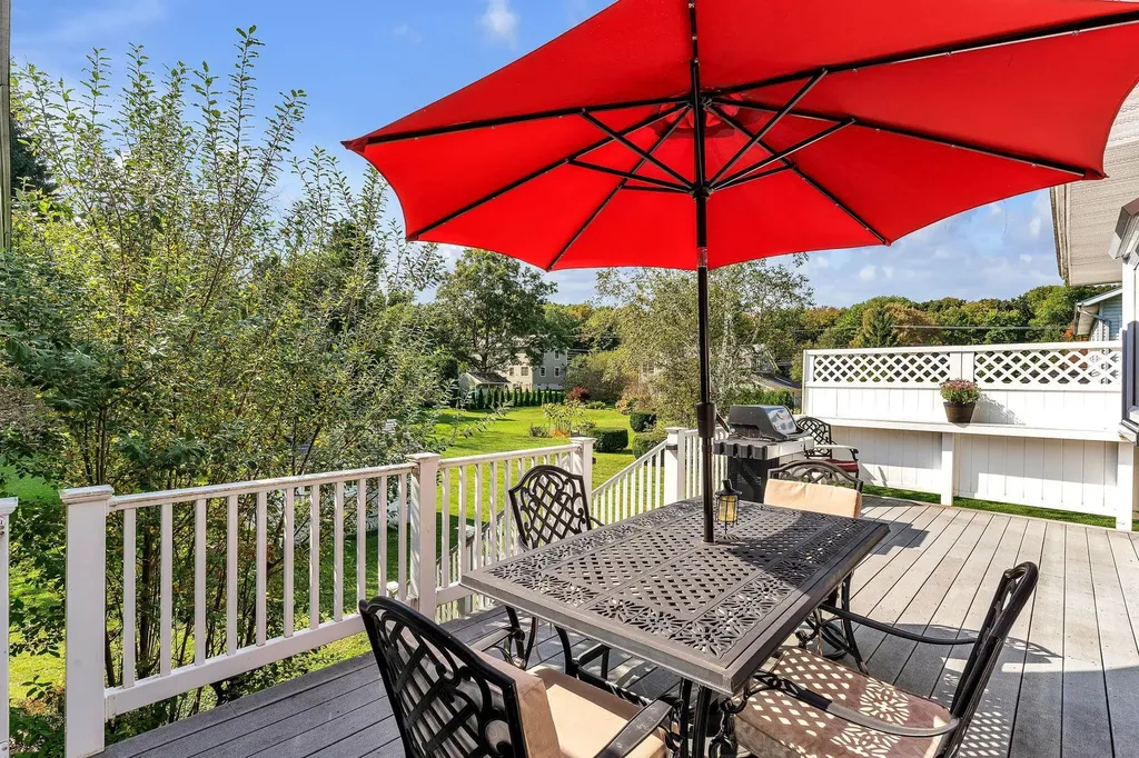 782 Falls Road Shelburne VT 05482