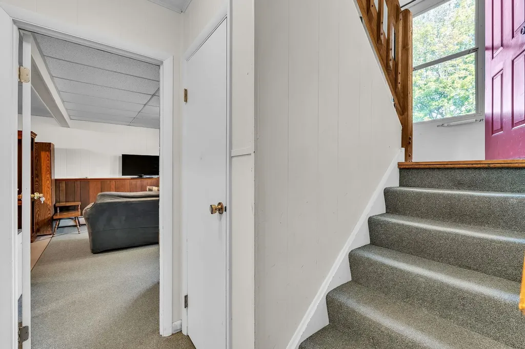 782 Falls Road Shelburne VT 05482