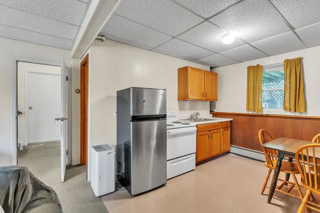 782 Falls Road Shelburne VT 05482