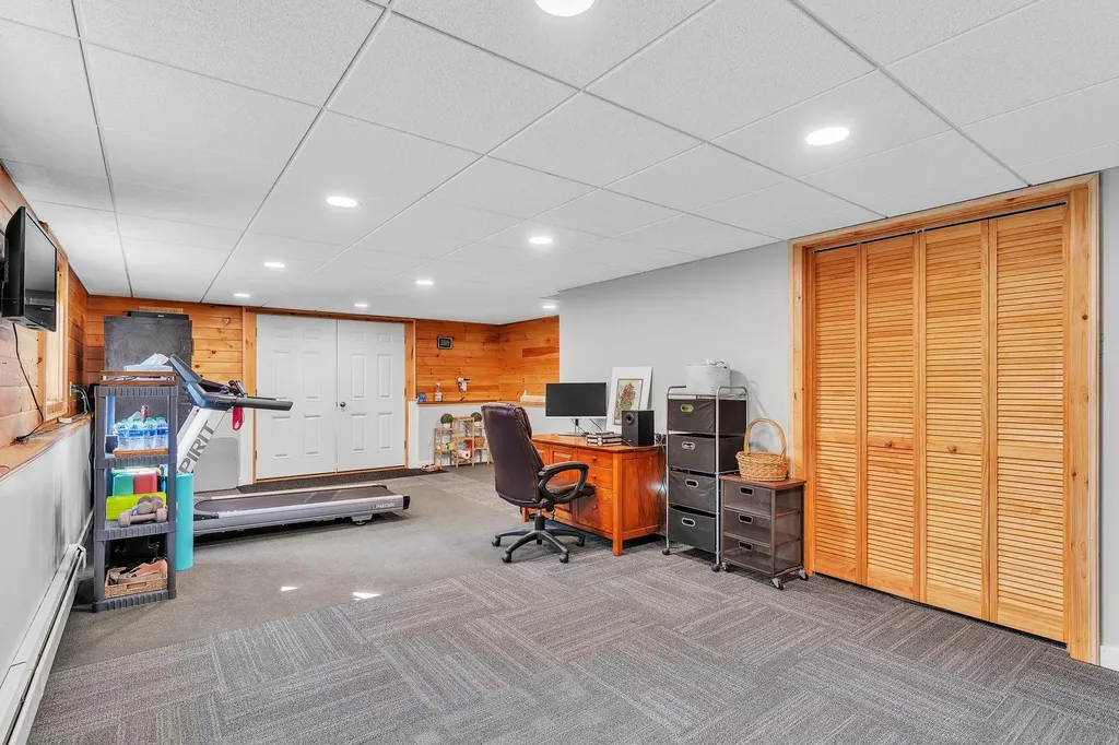 782 Falls Road Shelburne VT 05482