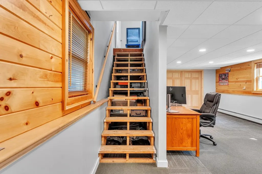 782 Falls Road Shelburne VT 05482