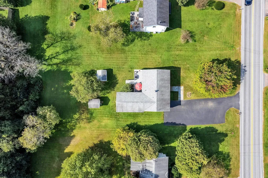 782 Falls Road Shelburne VT 05482