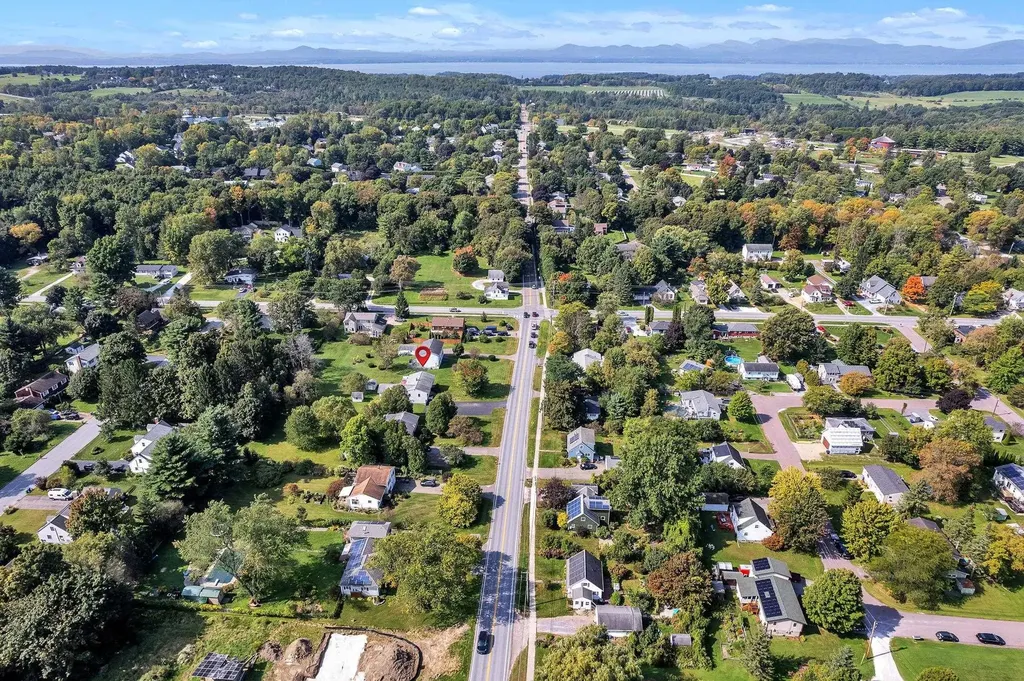 782 Falls Road Shelburne VT 05482