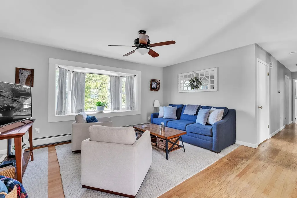 782 Falls Road Shelburne VT 05482