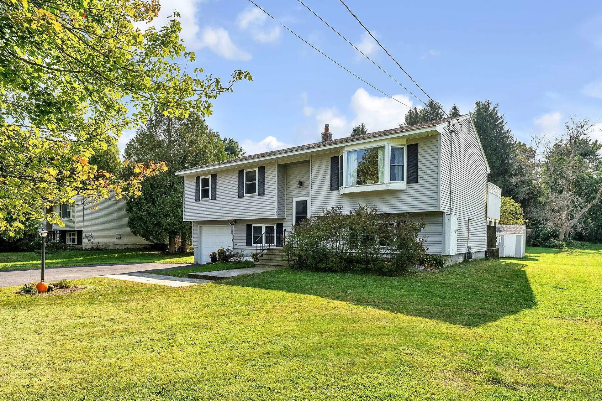 782 Falls Road Shelburne VT 05482