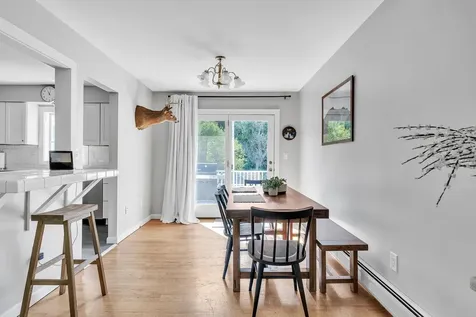 782 Falls Road Shelburne VT 05482