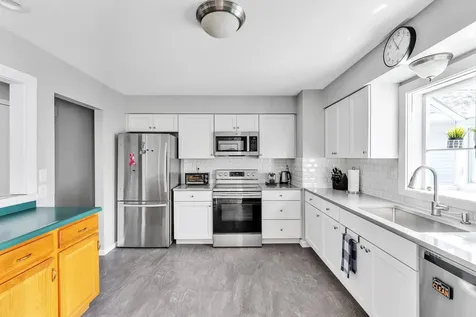 782 Falls Road Shelburne VT 05482