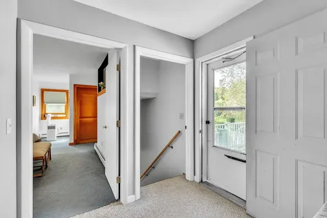 782 Falls Road Shelburne VT 05482