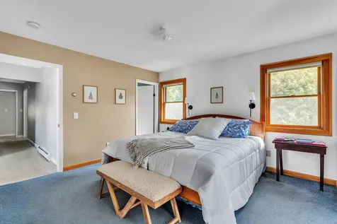 782 Falls Road Shelburne VT 05482