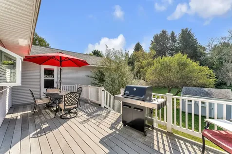 782 Falls Road Shelburne VT 05482