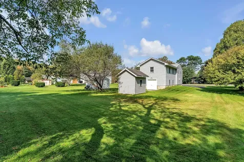 782 Falls Road Shelburne VT 05482