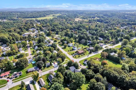 782 Falls Road Shelburne VT 05482