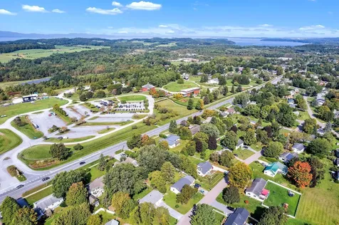 782 Falls Road Shelburne VT 05482