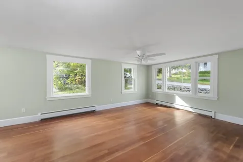 77 High Street Bristol NH 03222