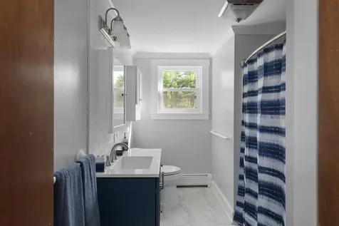 77 High Street Bristol NH 03222