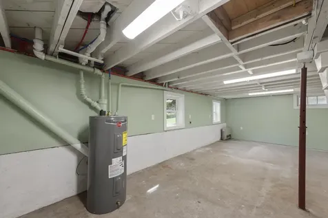 77 High Street Bristol NH 03222