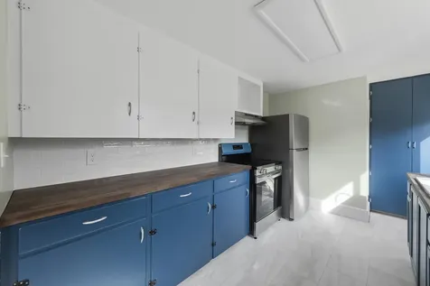 77 High Street Bristol NH 03222