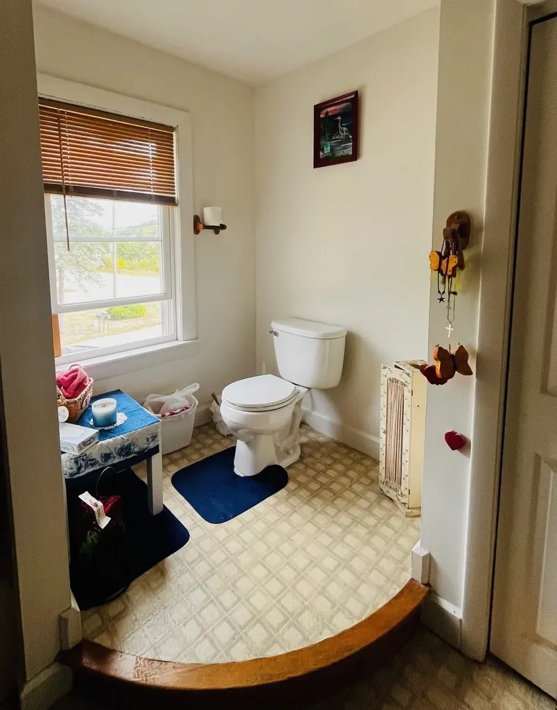 9 Wilton Road Milford NH 03055