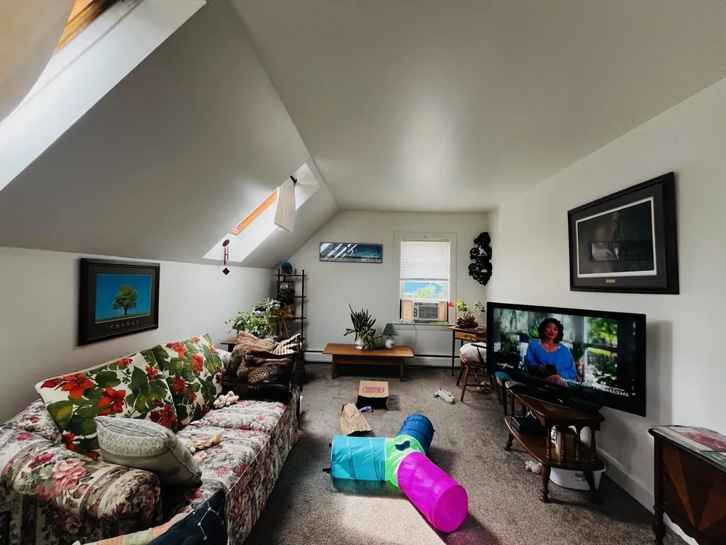9 Wilton Road Milford NH 03055