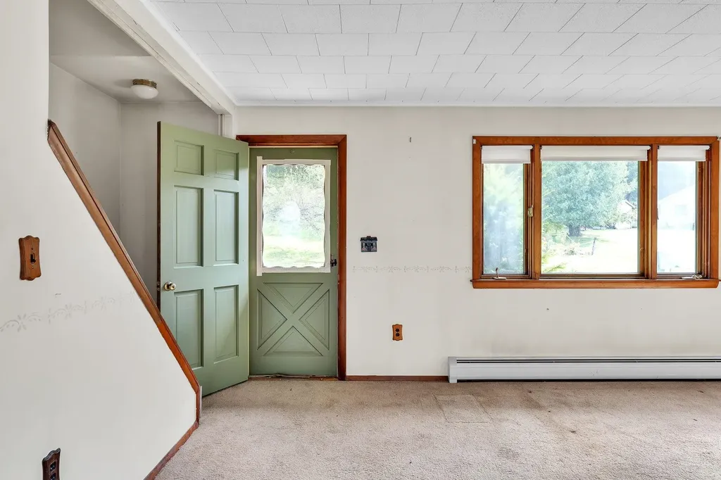 28 Deerfield Avenue Barre Town VT 05641