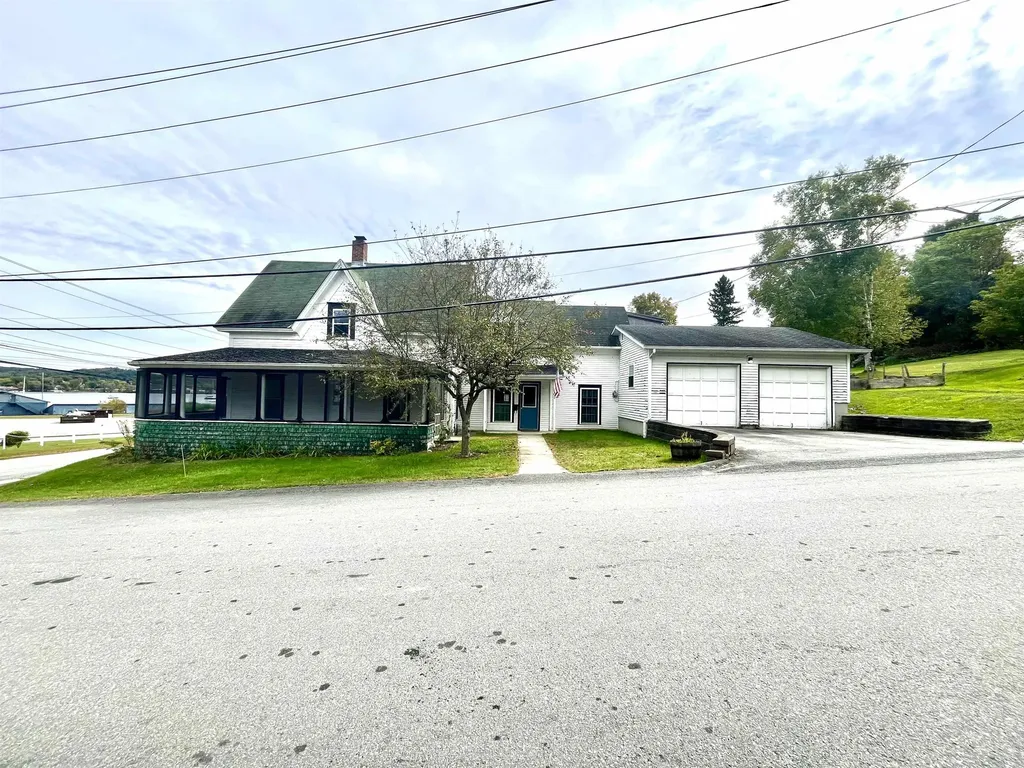 122 Cross Street Newport City VT 05855