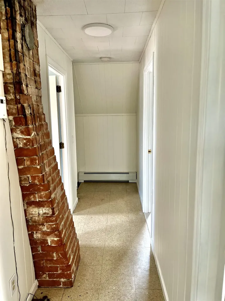 122 Cross Street Newport City VT 05855