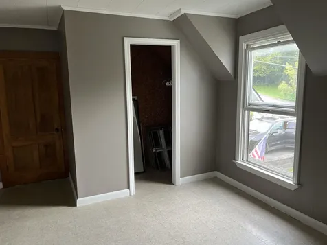 122 Cross Street Newport City VT 05855