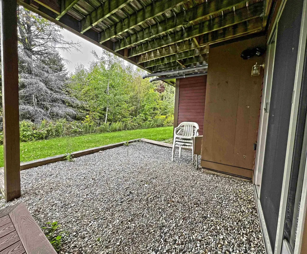 7E Black Pine Extension Dover VT 05356